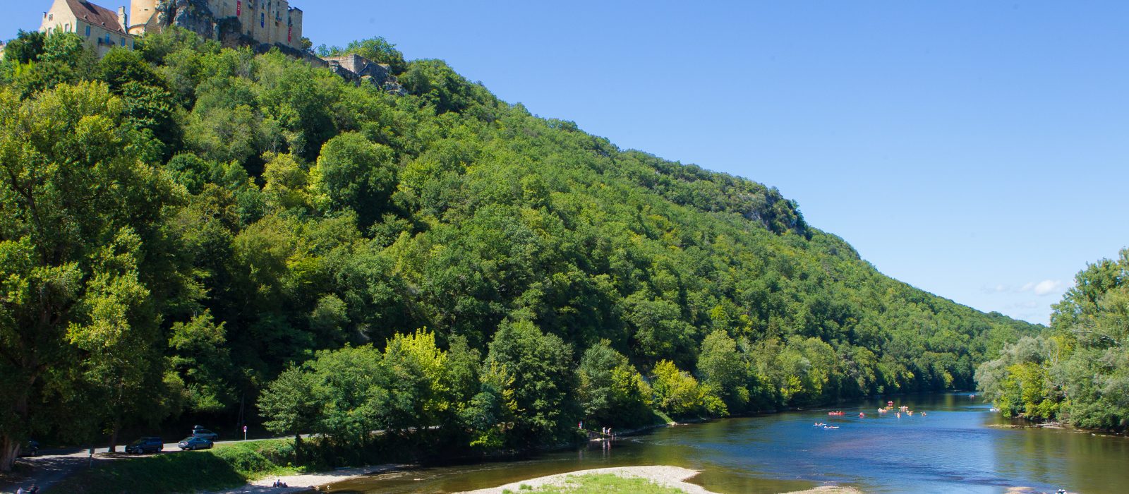 châteaux et rivière de la Dordogne