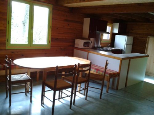 kitchen 9 persons accomodation camping Au p'tit Bonheur