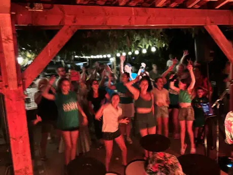 camping-danse-animations