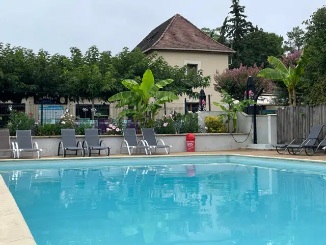 camping-piscine-dordogne