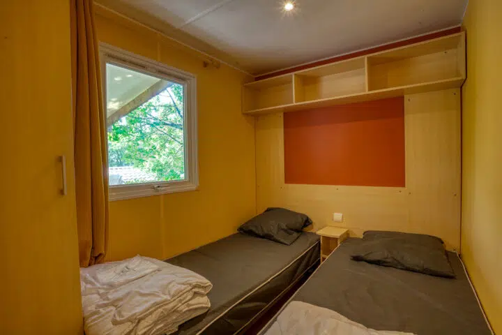 mobilhome-6-pers-chambre-enfants