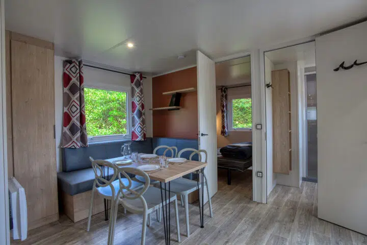 mobilhome-confort-4p-interieur