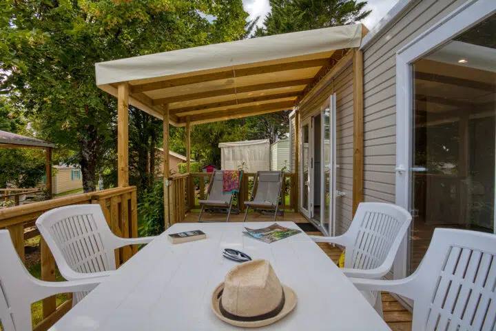 mobilhome-confort-4p-terrasse