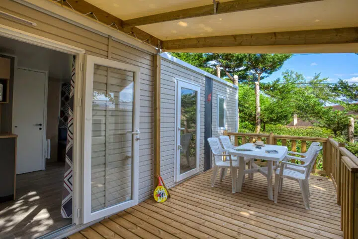 mobilhome-confort-4p-terrasse-exterieure