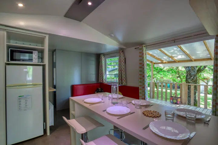 mobilhome-cottage-6-8-pers-entree