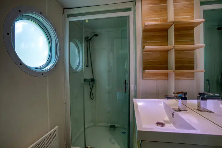 mobilhome-cottage-6-8-pers-sdb