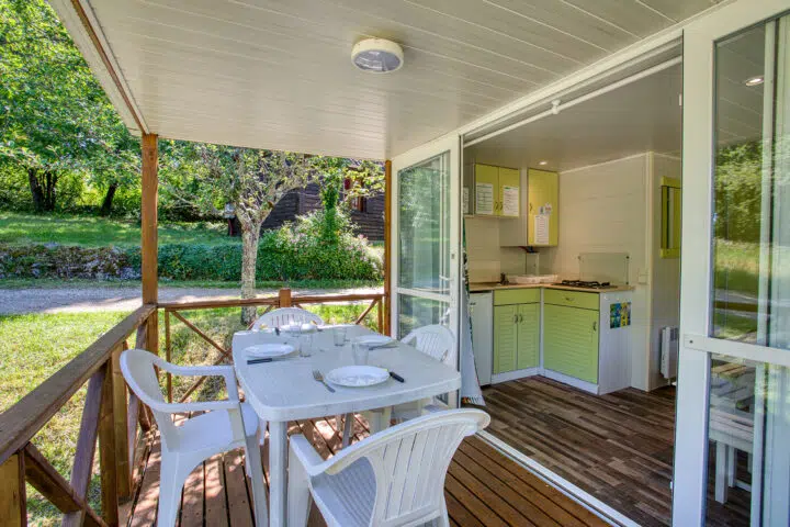 mobilhome-standard-4p-terrasse