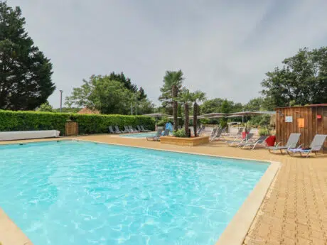 piscine-camping-dordogne
