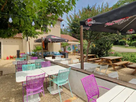 tables-restaurant-camping
